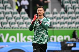 韩媒：日本有意归化20岁德国门将，曾经最薄弱位置将达世界级